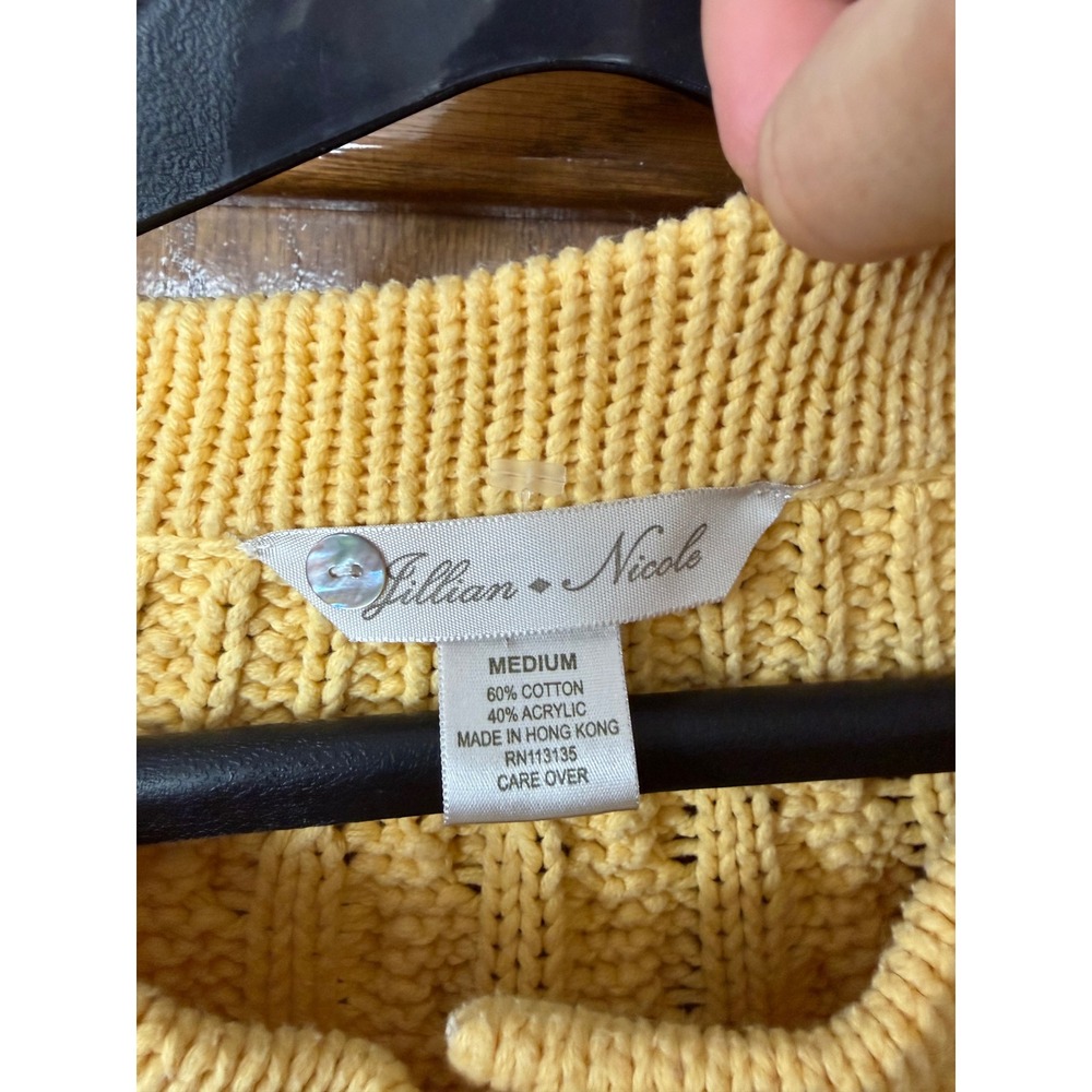 Jillian & Nicole Butter Yellow Cable Knit Button Front Cardigan Sweater Size M - Picture 3 of 8